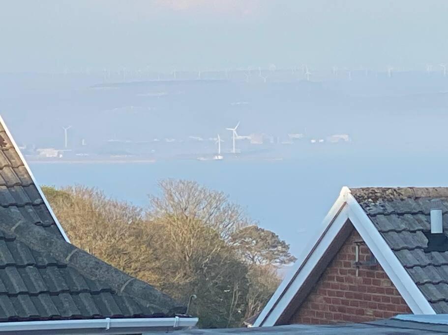 Luxury Mumbles View Studio Apartment Swansea Exteriör bild